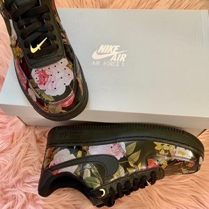 Nike Shoes - New Nike Women’s Air Force 1 Black Floral Sneakers Nike Shoes - New Nike Women’s Air Force 1 Black Floral Sneakers